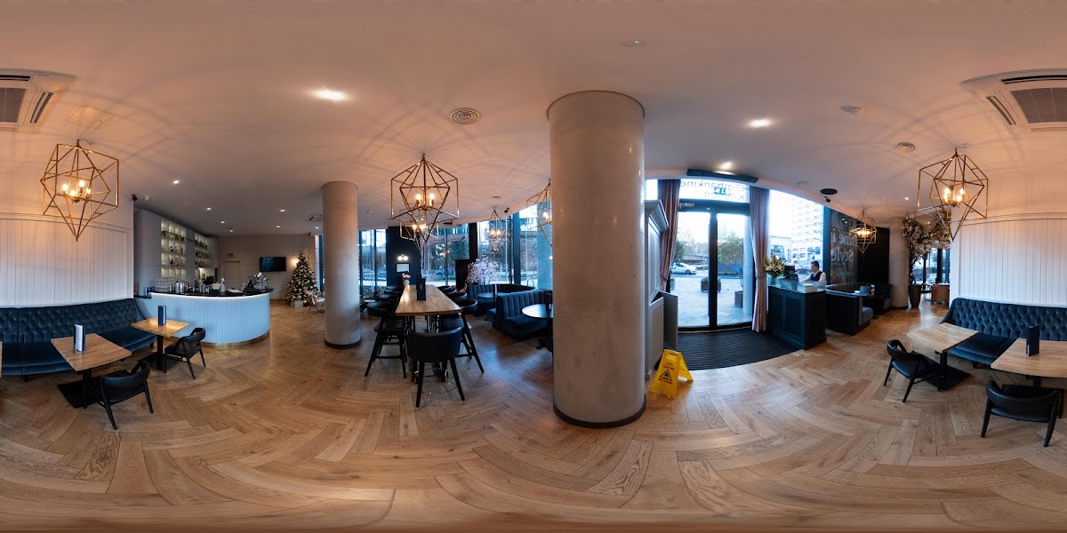 Embankment Kitchen Restaurant & Bar